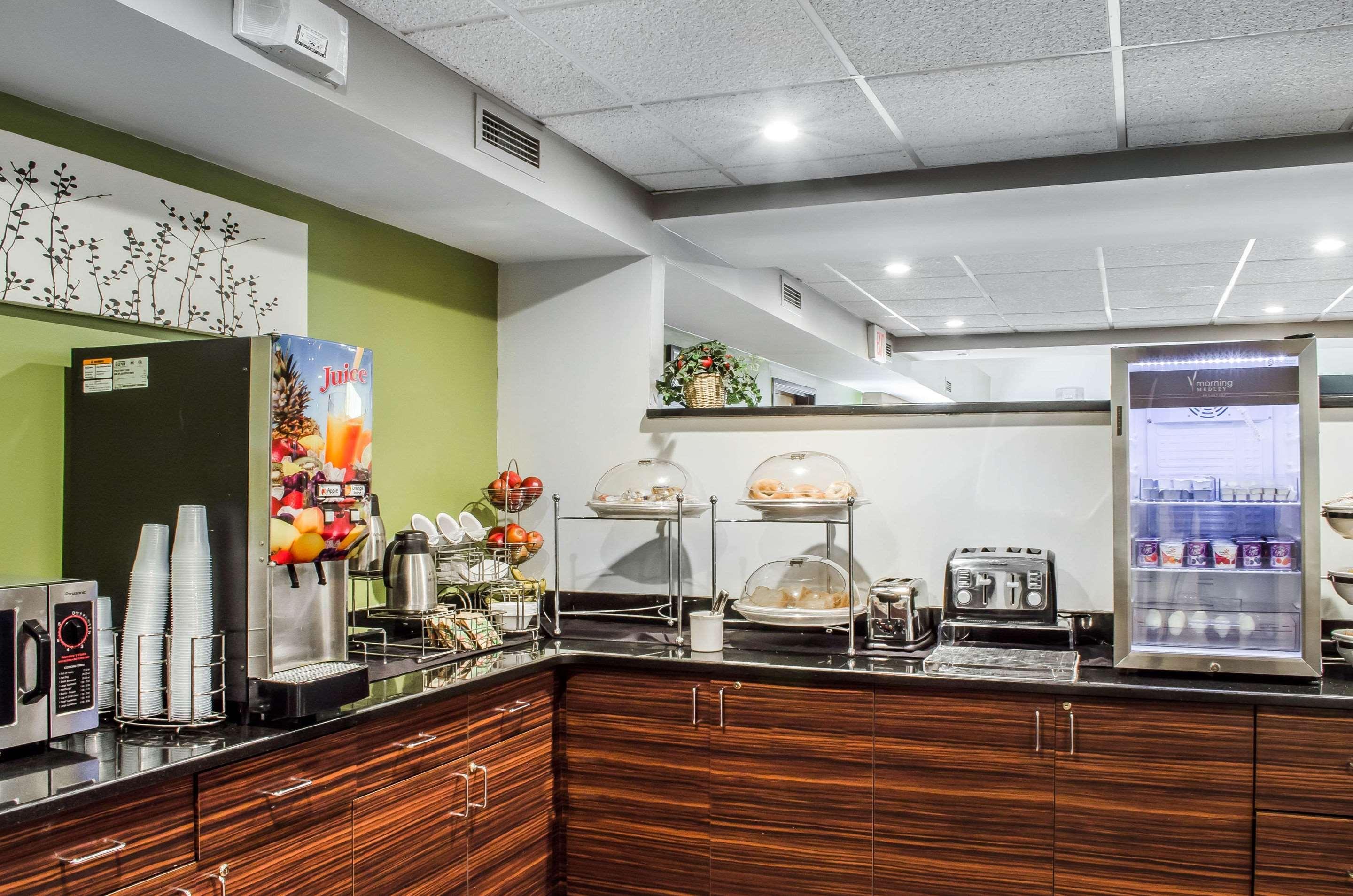 Sleep Inn & Suites Bensalem Zewnętrze zdjęcie